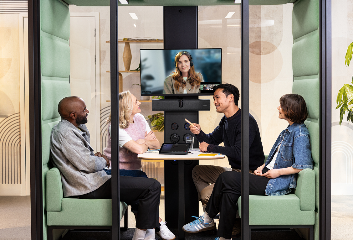 Jabra PanaCast 40 VBS küçük toplantı odasında kullanım örneği